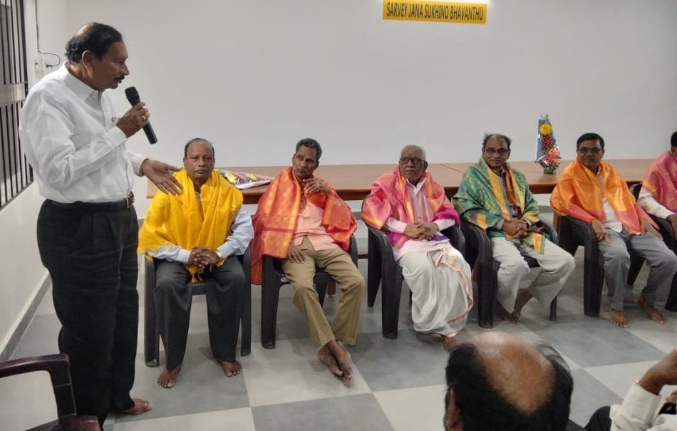 Yadaiah Garu sharing his views abot Guru Purnima .jpg
